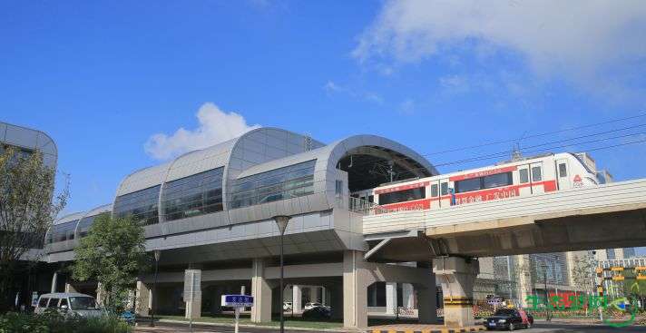 Z4线地铁最新动态与小巷探秘,揭秘隐藏瑰宝