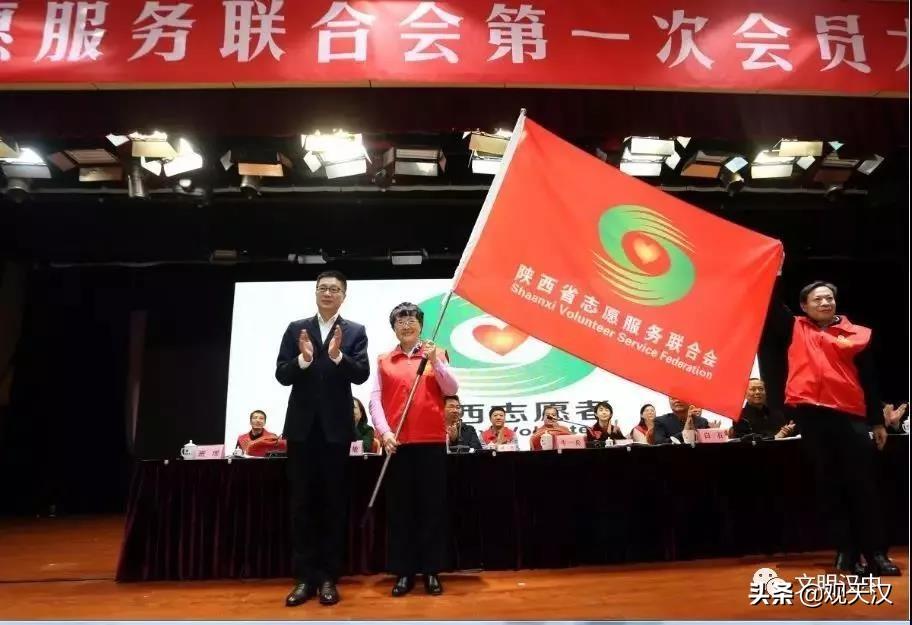 苹果电脑系统最新版本，爱的纽带与温馨日常的交互体验