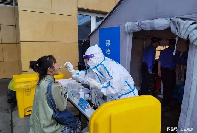 最新上海疫情,最新上海疫情下的温馨日常