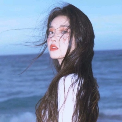 科技魅力重塑女生头像美学,最新头像展现生活美学风采