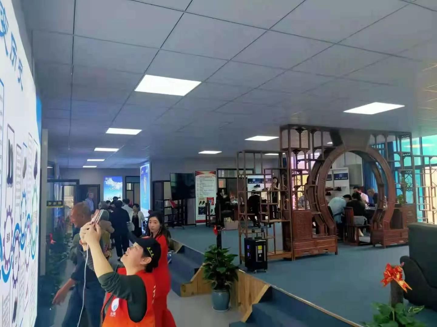 科技巅峰之作引领全球生活新纪元!