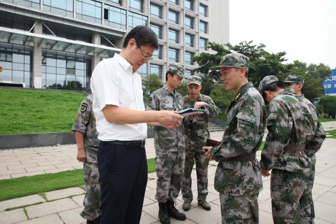 新兵基础军事训练任务