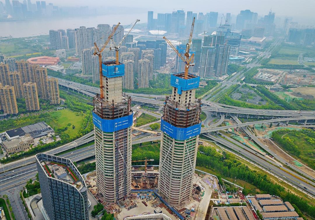 最新电脑科技，开启智慧之门，拥抱变化，展现自信闪耀的未来