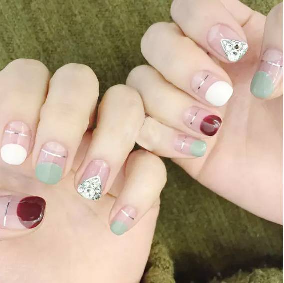 最新美甲款式，时尚与个性的完美融合风采展示