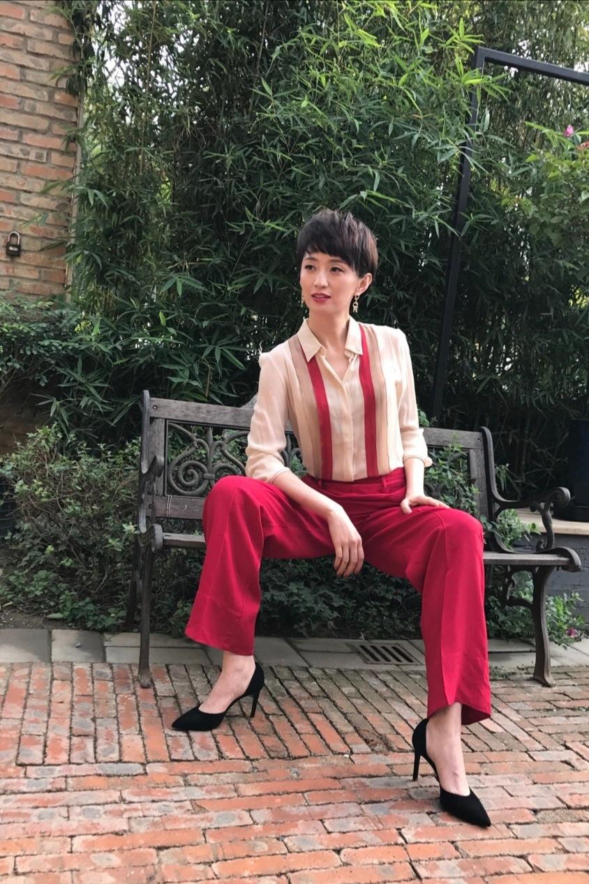 最新女短发流行趋势,轻松之旅探索自然美景