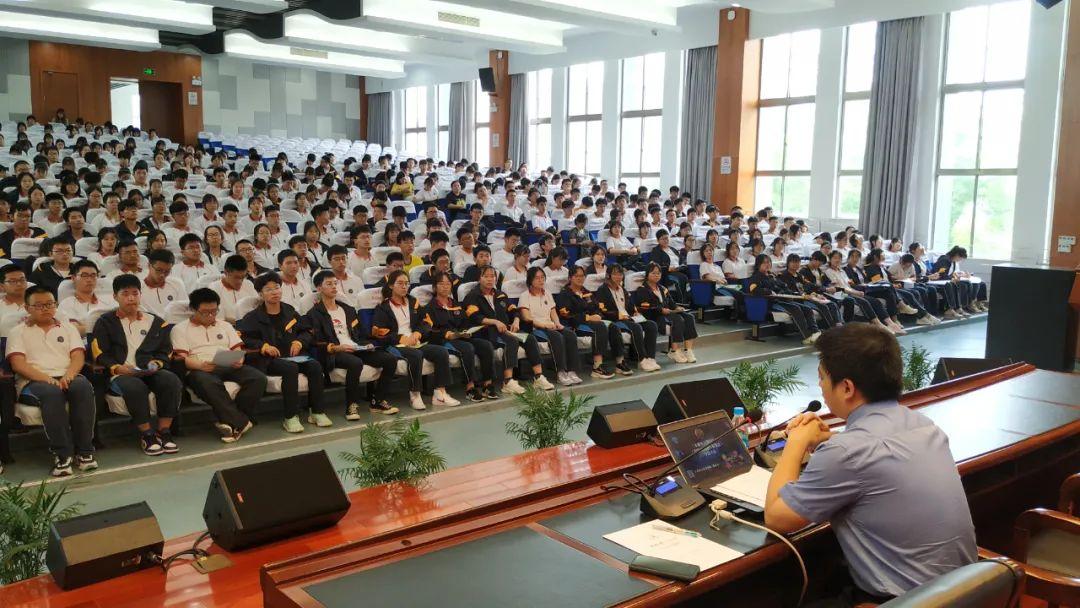 最新电信诈骗案例深度剖析与反思,警惕网络陷阱,守护个人财产安全