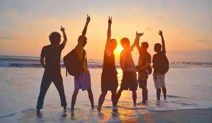 韩国最新女团探寻自然美景,心灵之旅寻找内心平和