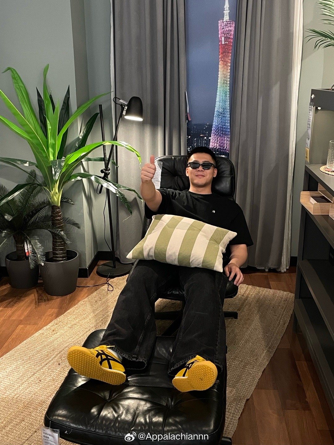 图拉夫最新日常,城市中的温馨时光记录