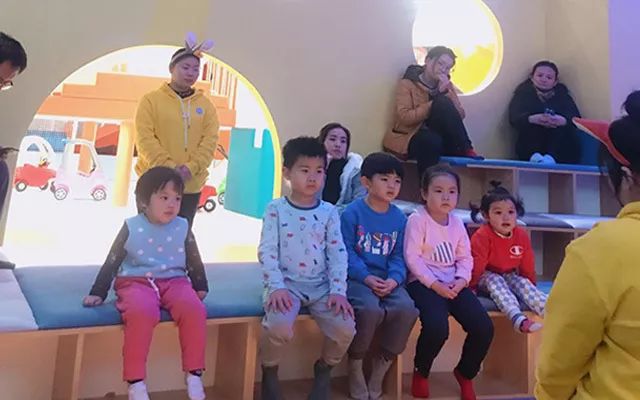 邻萌宝最新资讯，学习拥抱变化，自信闪耀人生舞台之旅