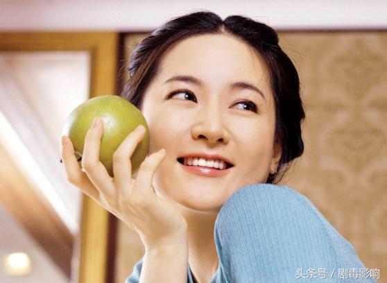 李英爱最新综艺节目,小巷深处的特色小店探秘之旅