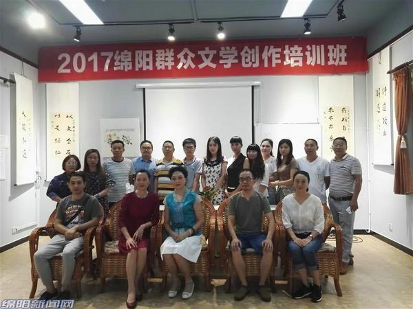 关于散文创作的详细步骤指南，从构思到完成一篇精彩的散文作品（2017最新指南）