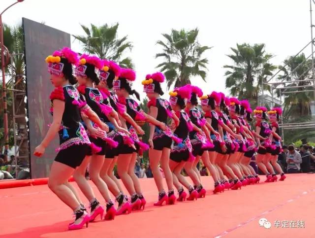 2017最新左脚舞,舞动时代的独特魅力