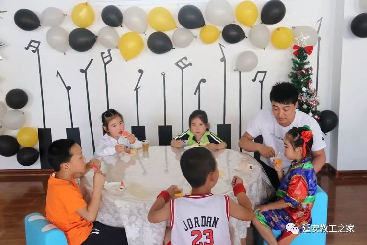 最新幼儿广场舞,舞动快乐成长,走进孩子们的世界