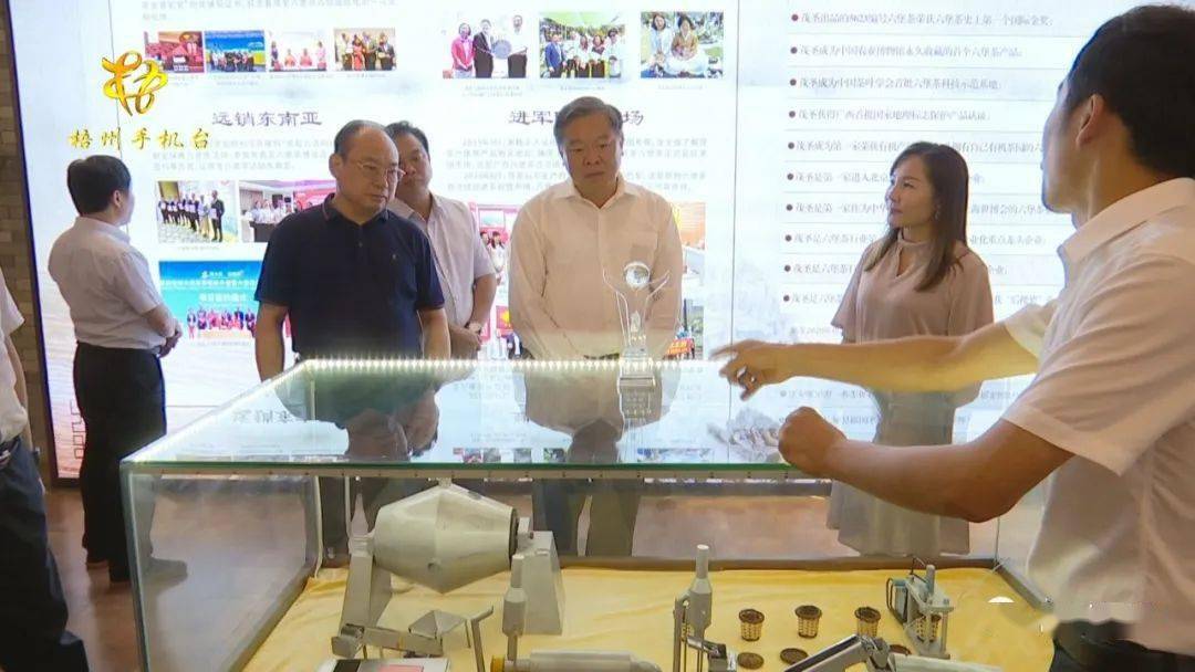 最新疫苗研究进展与小明的疫苗奇遇记探索之旅