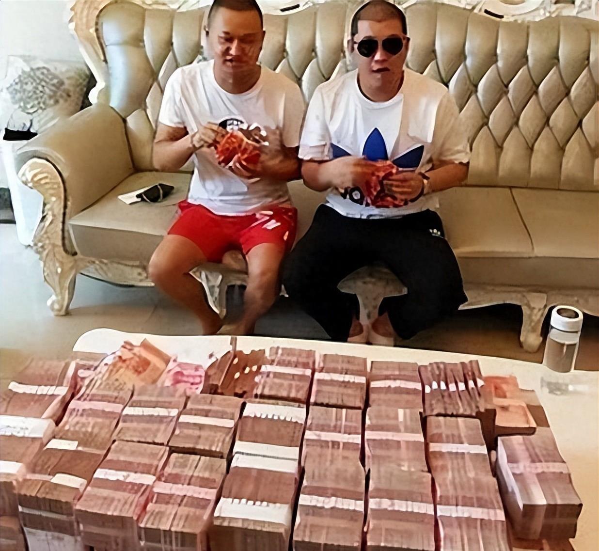 二驴最新照片揭秘,背后的故事与热议话题全解析