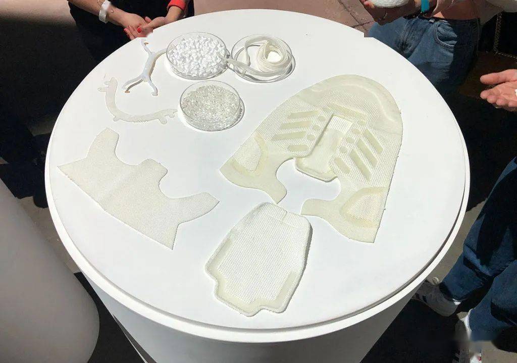 鞋子最新材料的探索之旅，奇妙材料展现时尚魅力