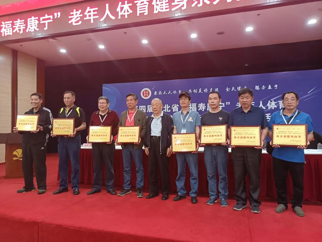 憋七最新棋牌，引领棋牌新风尚，尽享游戏乐趣！