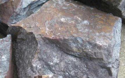 铁矿石最新报价与小巷深处的探秘之旅