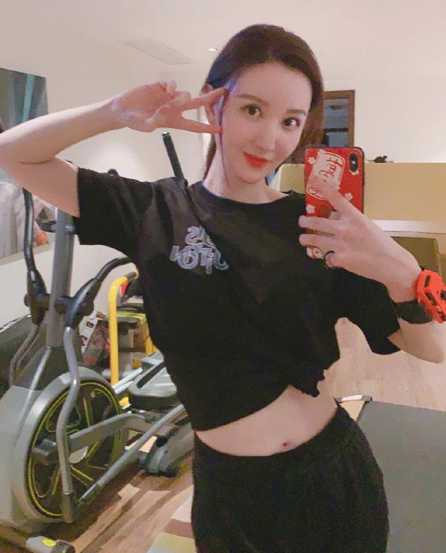 江姗,演艺之路的璀璨之星闪耀不止