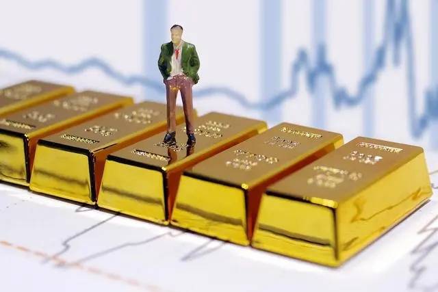 黄金风云，黄金之旅中的意外暴跌与友情深化