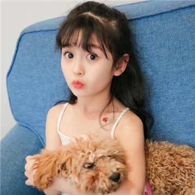 萌妹子演员，星光下的甜美魅力与力量