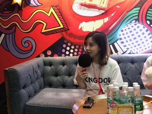 唱吧最新版本下载，歌曲中的情感与温馨午后时光