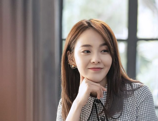 张佳宁最新动态,阳光下的温馨日常