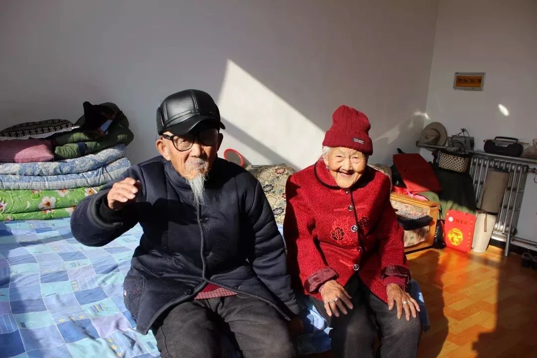 最新版党章与家的温馨故事,党的精神与家庭生活的融合