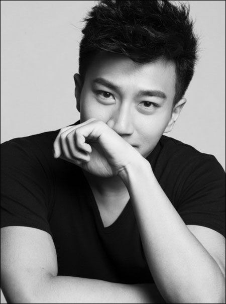 刘恺威最新动态,追踪与学习明星动态的步骤指南