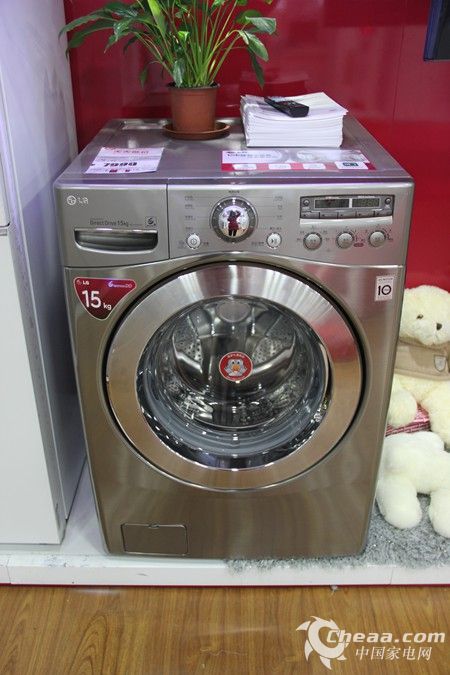 重磅推荐,高科技洗衣机,全新体验,洗衣更轻松!
