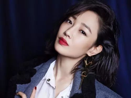 厉空烈叶薇最新章节,纠葛与纷争继续发展。